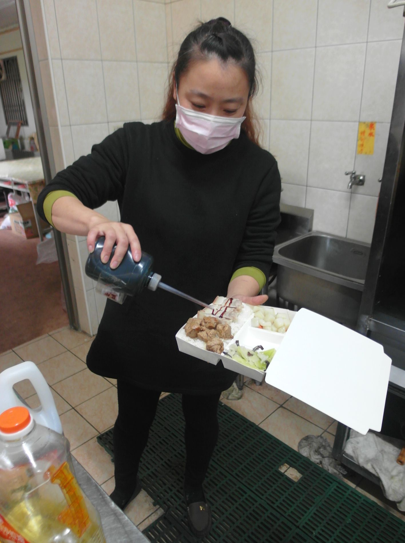 多元方案助就業　家庭主婦美味料理溫飽社區居民