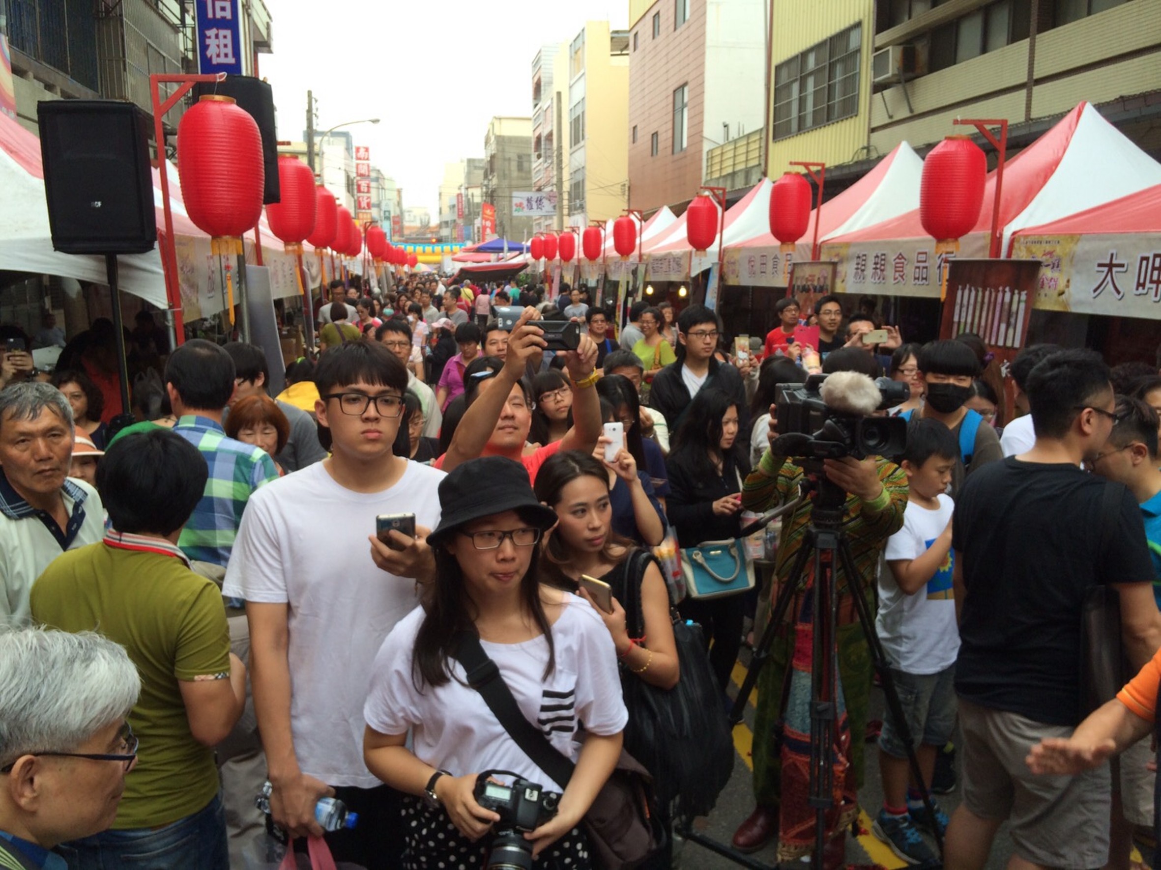 台中農特產促銷活動　人潮擁擠熱鬧非常