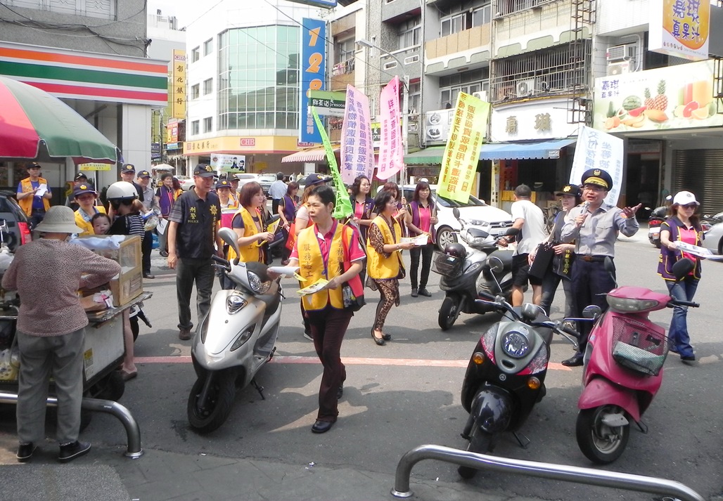 斗南警友全民反詐騙　掃街式宣導獲肯定