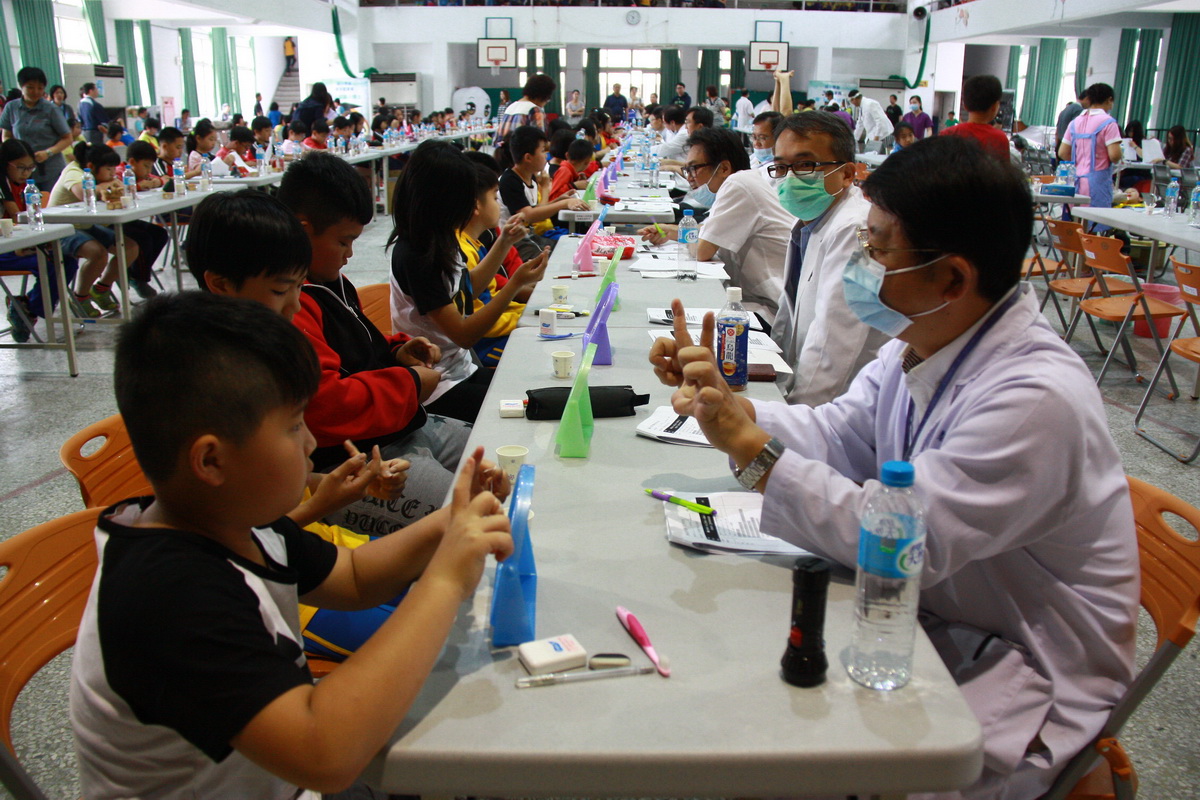 助學子維護口腔保健　南投牙醫公會舉行潔牙競賽觀摩