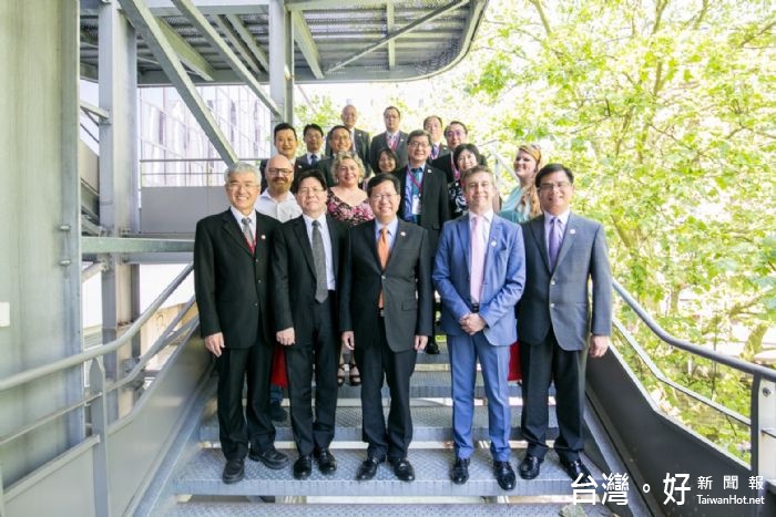 桃園市長鄭文燦率市府團隊拜會格勒諾布爾(Grenoble)都會區主席Christopher Ferrari