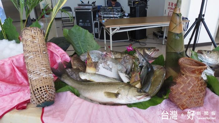 「2016竹圍魚鱻節」，大家一起來「吃海產、吹海風，聽High歌」！