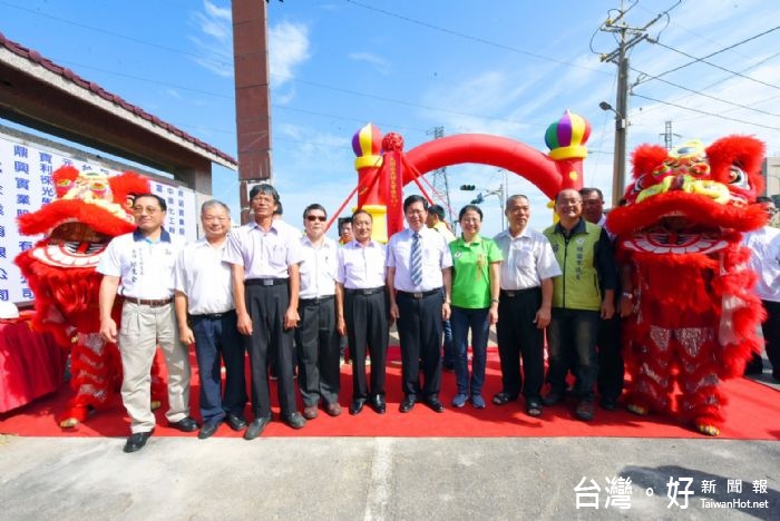 桃園市長鄭文燦前往大園區長發工業區與台15線大觀路銜接之出入口處,出席「長發工業區台15線出入口處道路改善工程開工動土典禮」。