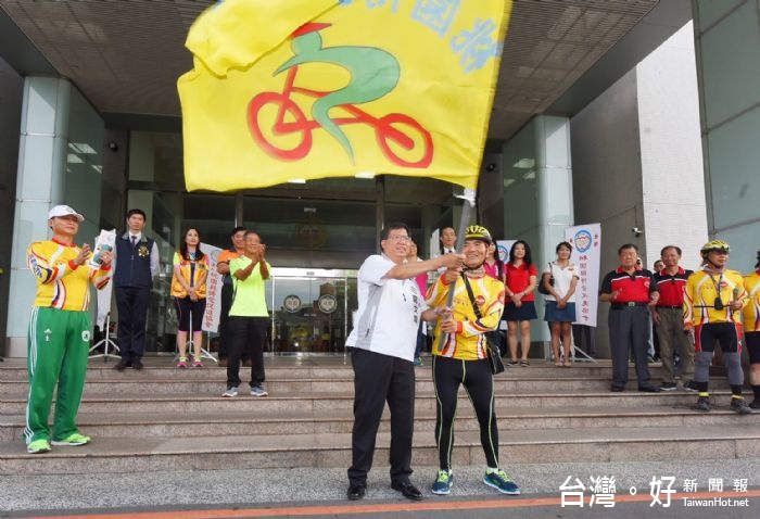 博愛車隊銀髮單車環島活動自8月5日開始從桃園市出發,途經15個縣市,至8月14日結束,完成環島一周。