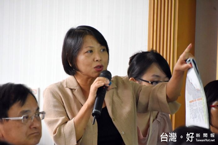 鄭市長要求,市府各局處都要全力推動,打造「地景藝術節」為桃園在地活動品牌,吸引更多觀光客前來。