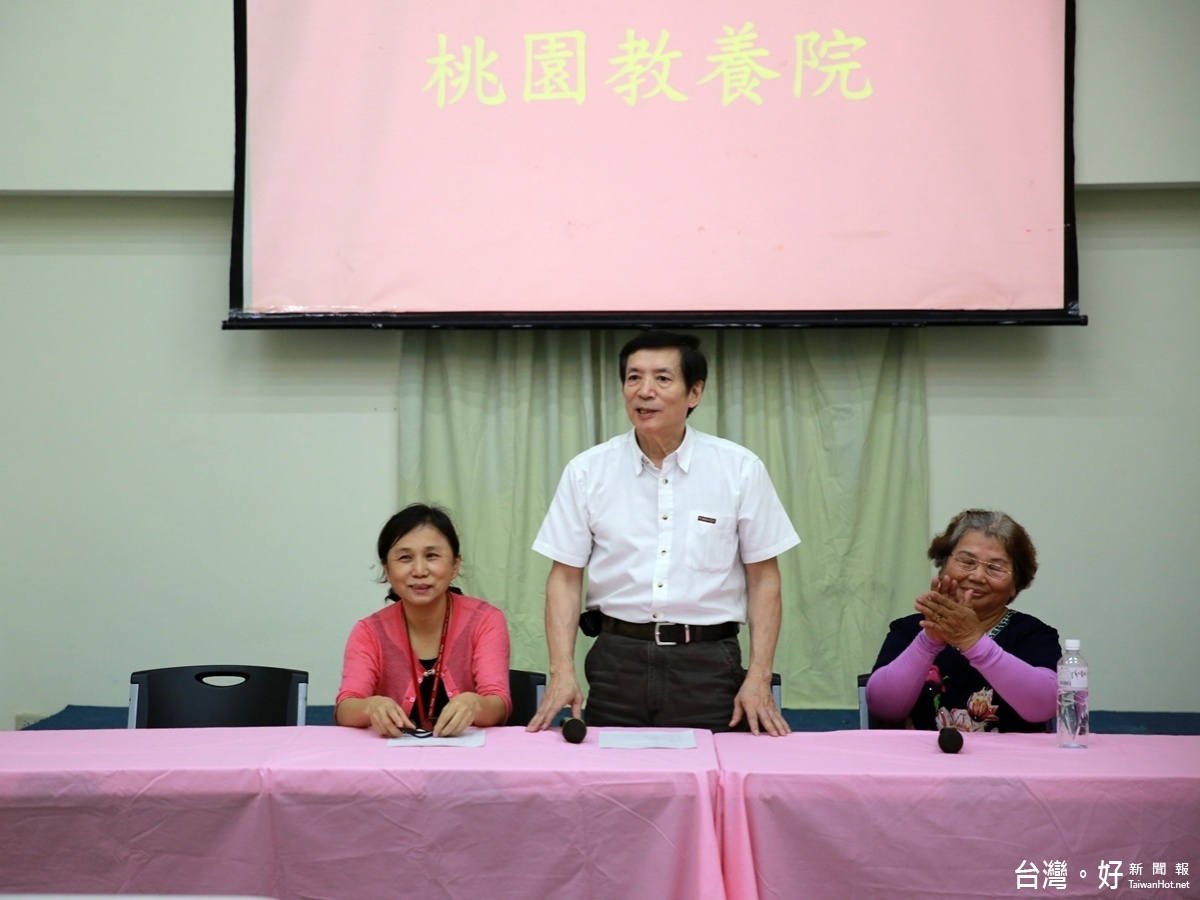 李崇仁表示,這些都是老師們努力的教導,除了技術上的指導,還有社工的心理輔導,讓住民們不畏挫折,努力挺進過關,學習做好自己崗位的動作,專注地成為有產能有貢獻的一份子
