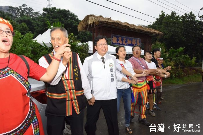 鄭市長表示,新市府上任後,依次解決部落的用水及土地問題。