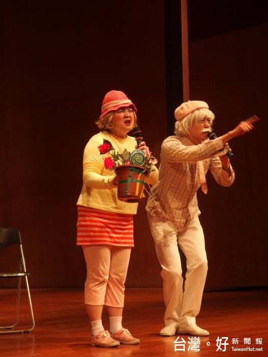 「我愛阿嬤妮-關懷失智症長者暨自我管理」舞台劇，讓市民共同來關心身邊失智症長者。 