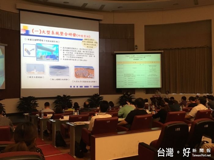 桃園市政府刻正積極推動亞洲矽谷計畫,未來桃園市政府將與中科院合作推動「軍技術˙民運用」雙向交流渠道。