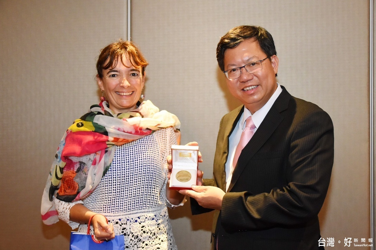 桃園市長鄭文燦歡迎午宴表示,歡迎法國參訪團多多到台灣、桃園,也期待未來雙方能在智慧城市、工業4.0、智慧電網等方面加強合作。