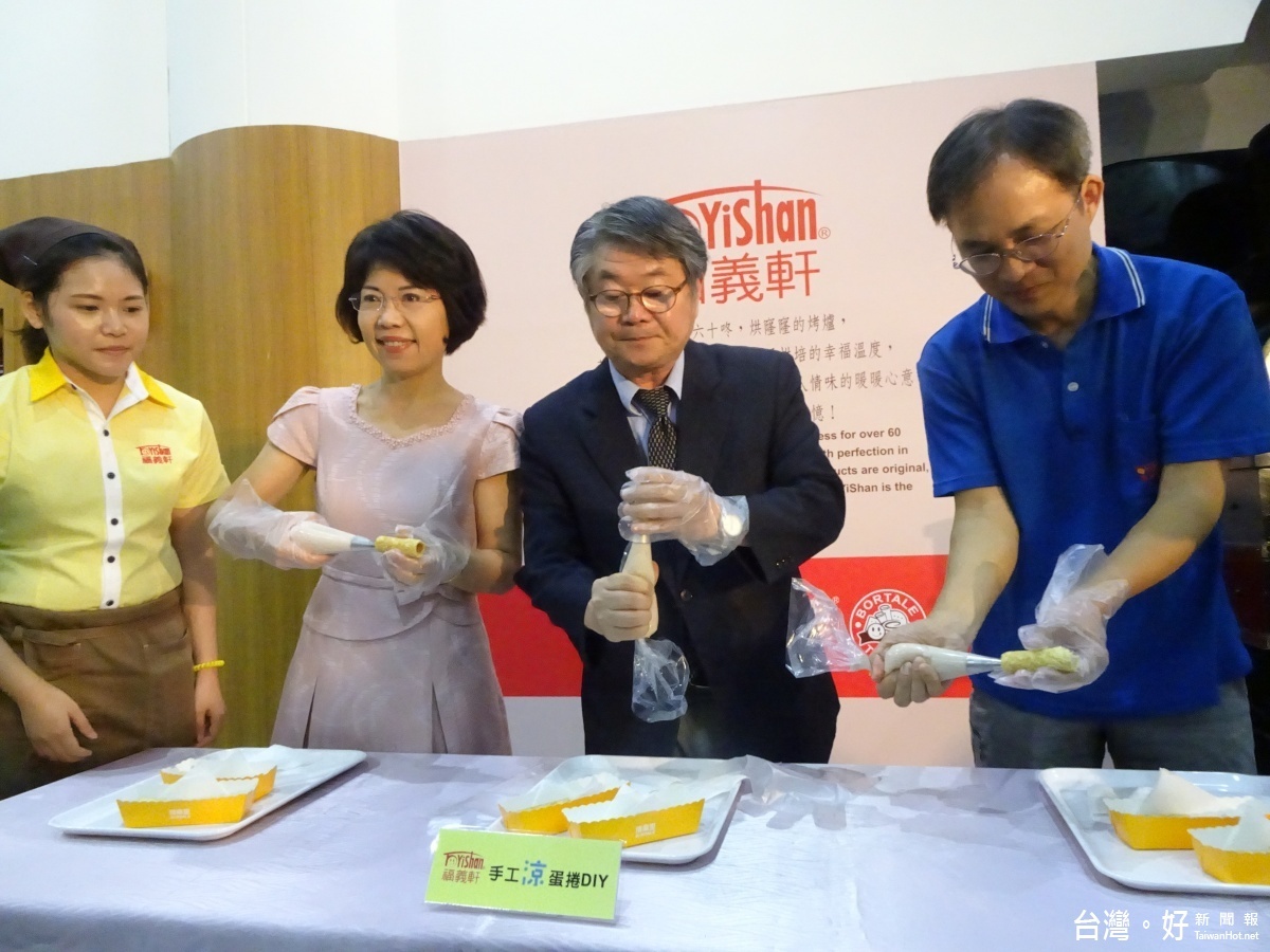 「嘉義市立博物館新亮點!【呷餅配茶店】在地著名蛋捲跨足藝文界」