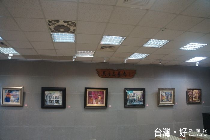楊梅區姚敦明區長表示,歡迎民眾把握展示日期前來公所觀賞詹畫家色彩繽紛的油畫作品。