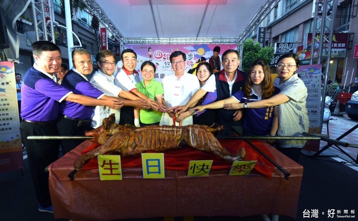 鄭市長:商圈輔導逐年累積,打造四維商圈特色。