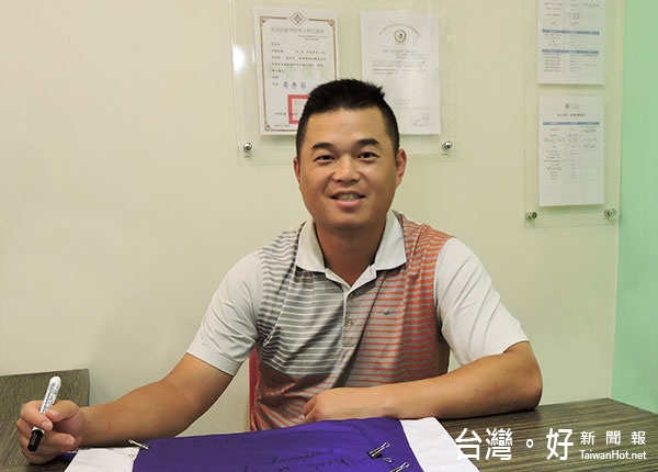 胡金龍的球壇回春術(圖/均媄診所提供)