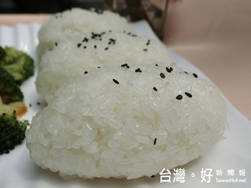 大甲幸福里的友善栽培的稻米,重現古早米香味。(記者賴淑禎攝)