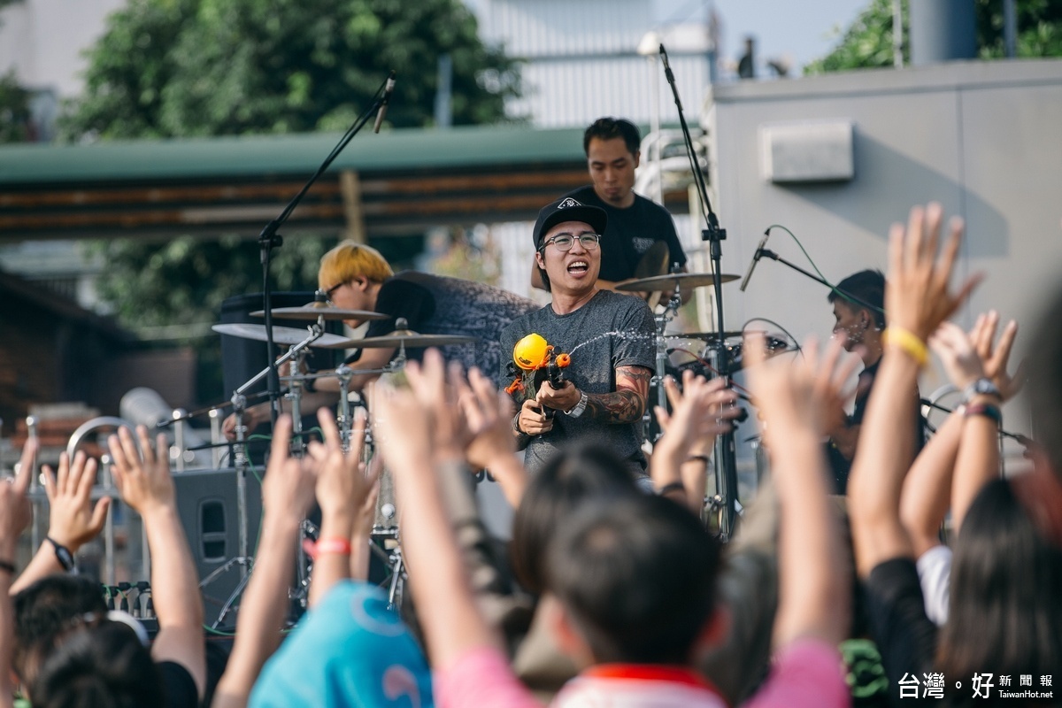 「內地搖滾」音樂祭在集集登場，獨立樂團帶來搖滾樂的感動。