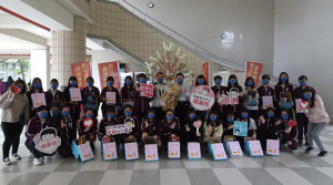 家扶中心沈明彥主任感謝嘉義女中師生們五年來不間斷的愛心響應／嘉義家扶中心提供