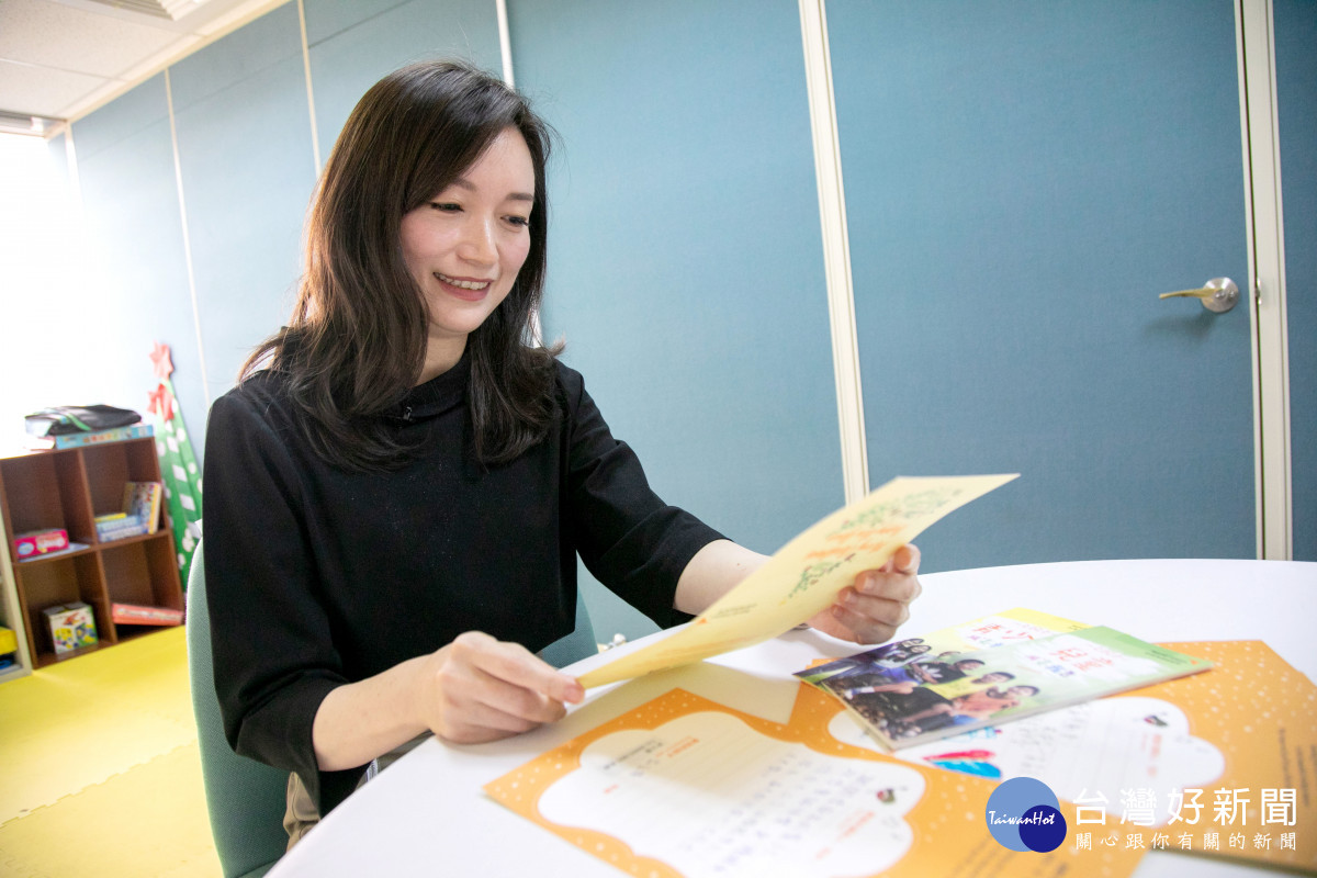 兩年前加入資助行列的林小姐,在先生離世後,選擇延續另一半生前的資助之愛,將這份溫情化為對先生的紀念,同時為受助兒童帶來無限祝福