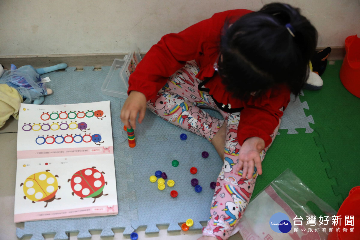 國內孩子瀰漫對疫情的恐懼氛圍，超過五成(51)兒少坦言對新冠肺炎「非常害怕」(台灣世界展望會提供)