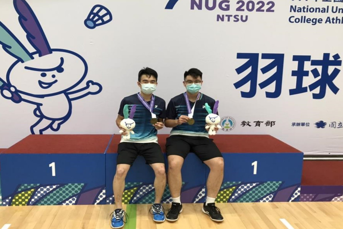 (左起)羽球選手陳炫甫、林士涵。
