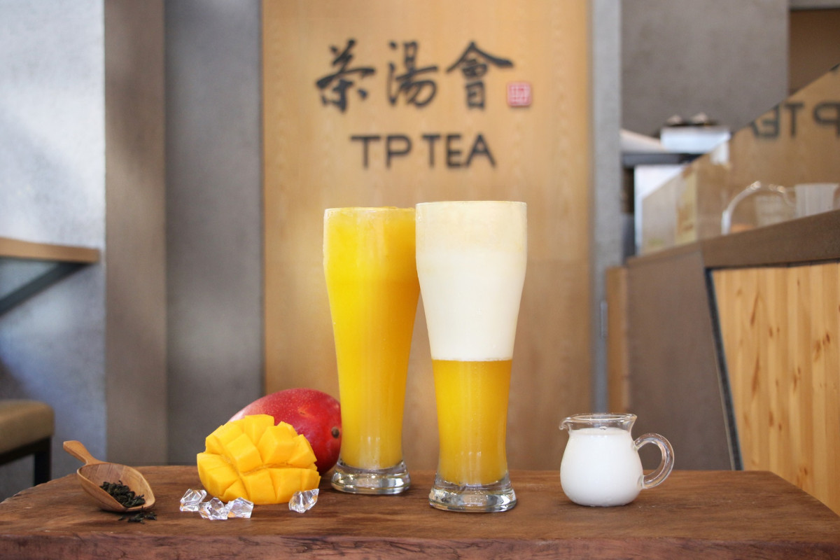 茶湯會芒果系列使用愛文芒果熬製果泥，有滿滿的芒果濃郁香氣。