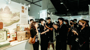 ▲2022青春設計節首次直播揭獎，樹德科技大學視覺傳達設計系「ㄆㄊㄎ」得獎開心歡呼。