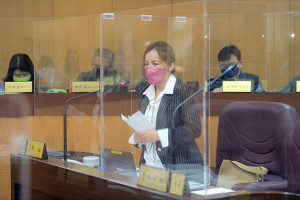 ▲復興區快篩試劑供應不足，桃議員陳瑛：應因地制宜對策解決。（圖/市議會提供）