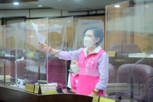 ▲期盼八德長榮醫院早日完成，桃議員呂淑真：是八德、大溪居民福音。（圖/市議會提供）