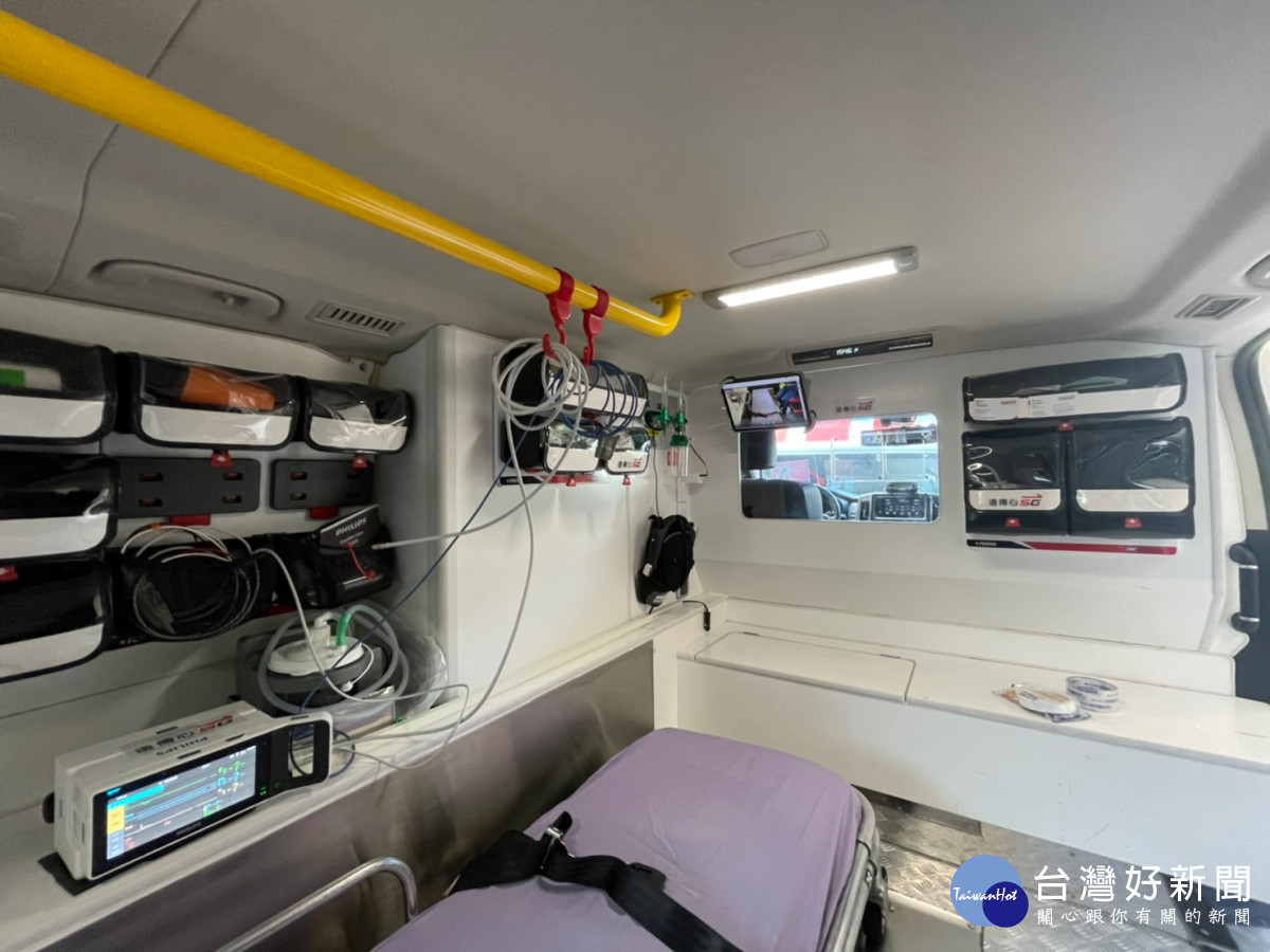 救護車內配置了5G行動科技設備。