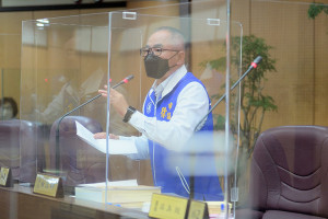 ▲台灣疫情邁向高峰，市議員徐玉樹：電話打不通居家隔離通知書等不到應改善。（圖/市議會提供）