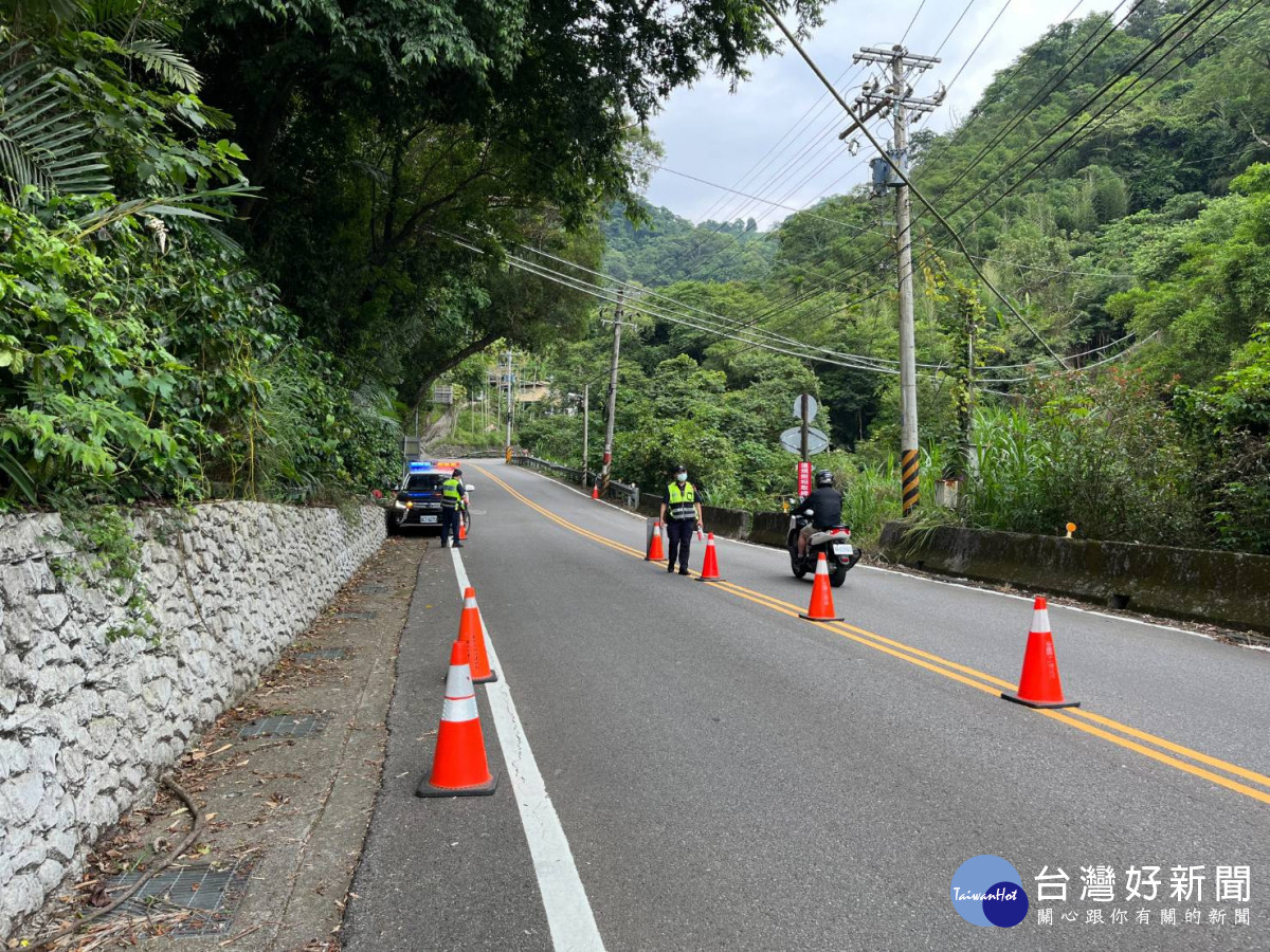 臺中市新社區台21線是通往南投縣國姓鄉的重要道路，除常有遊客借道前往觀光景點外，亦為機車族同好相約騎乘之熱點。