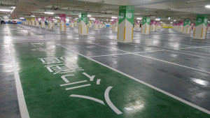 ▲鳳山運動園區地下停車場完工啟用，提供614格停車位。