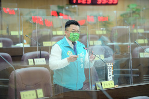 ▲桃園確診致死率低，市議員楊家俍：可提供特殊公衛措施供外縣市參考。(圖/市議會提供)