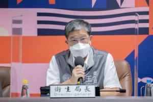 衛生局長王文彥說明兒童BNT疫苗大型接種站設置規劃。