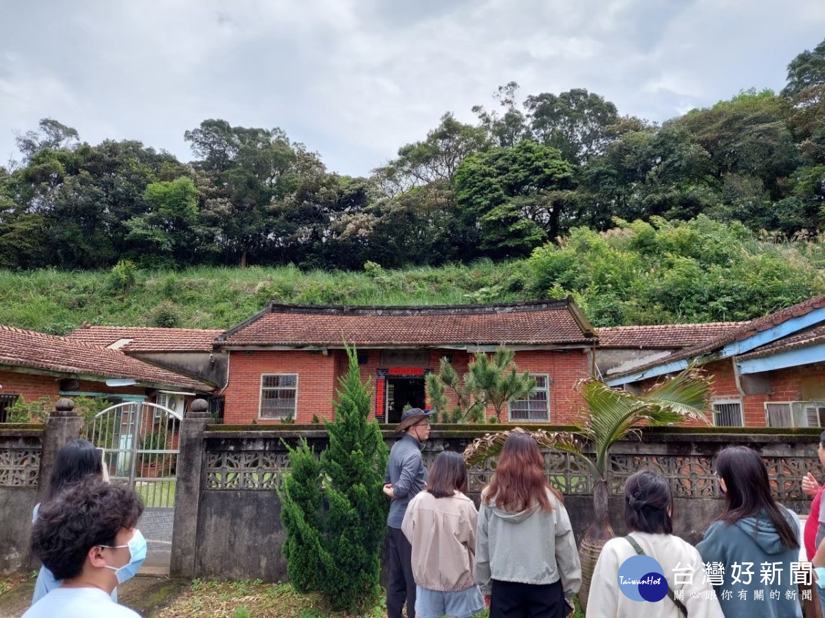 「去桃囡仔」組實地走訪桃園八德龍山寺、馬祖會館等，體驗馬祖特色文化。