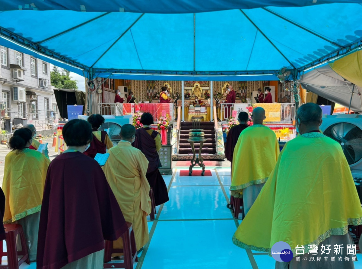 世界佛教正心會行動佛殿164站宜蘭頭城，眾多信眾參加誦經法會