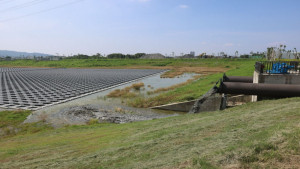 ▲五甲尾滯洪池工程面積約12.5公頃，可提供滯洪量約60萬噸，完工後可大幅解決五甲尾地區淹水問題。（圖／記者 許高祥 翻攝）