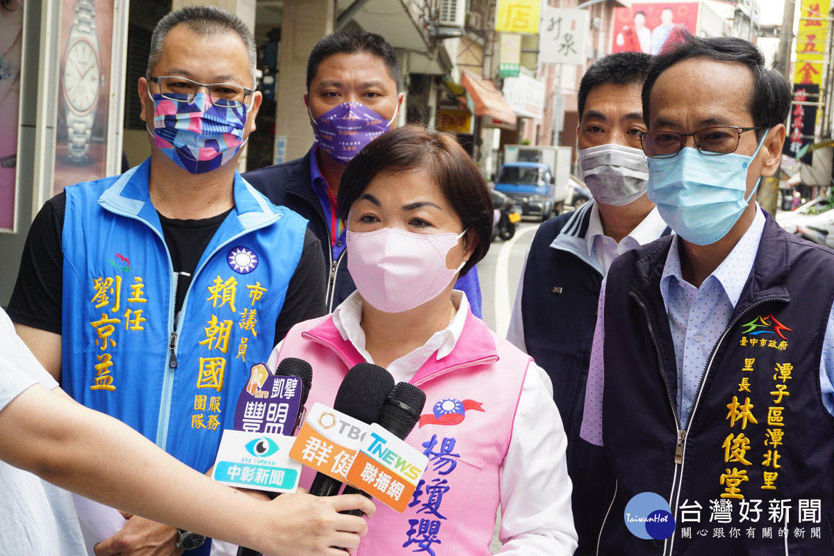 立委楊瓊瓔爭取潭子區潭子街、仁愛街及福潭路36支電桿地下化，總經費3900萬元。