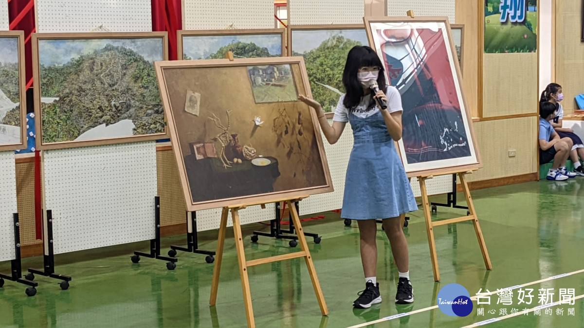 《游於藝》巡迴展於台中市北屯區仁美國小舉辦「遇見大未來」成果展，由13所學校及市府環保局一同參展。