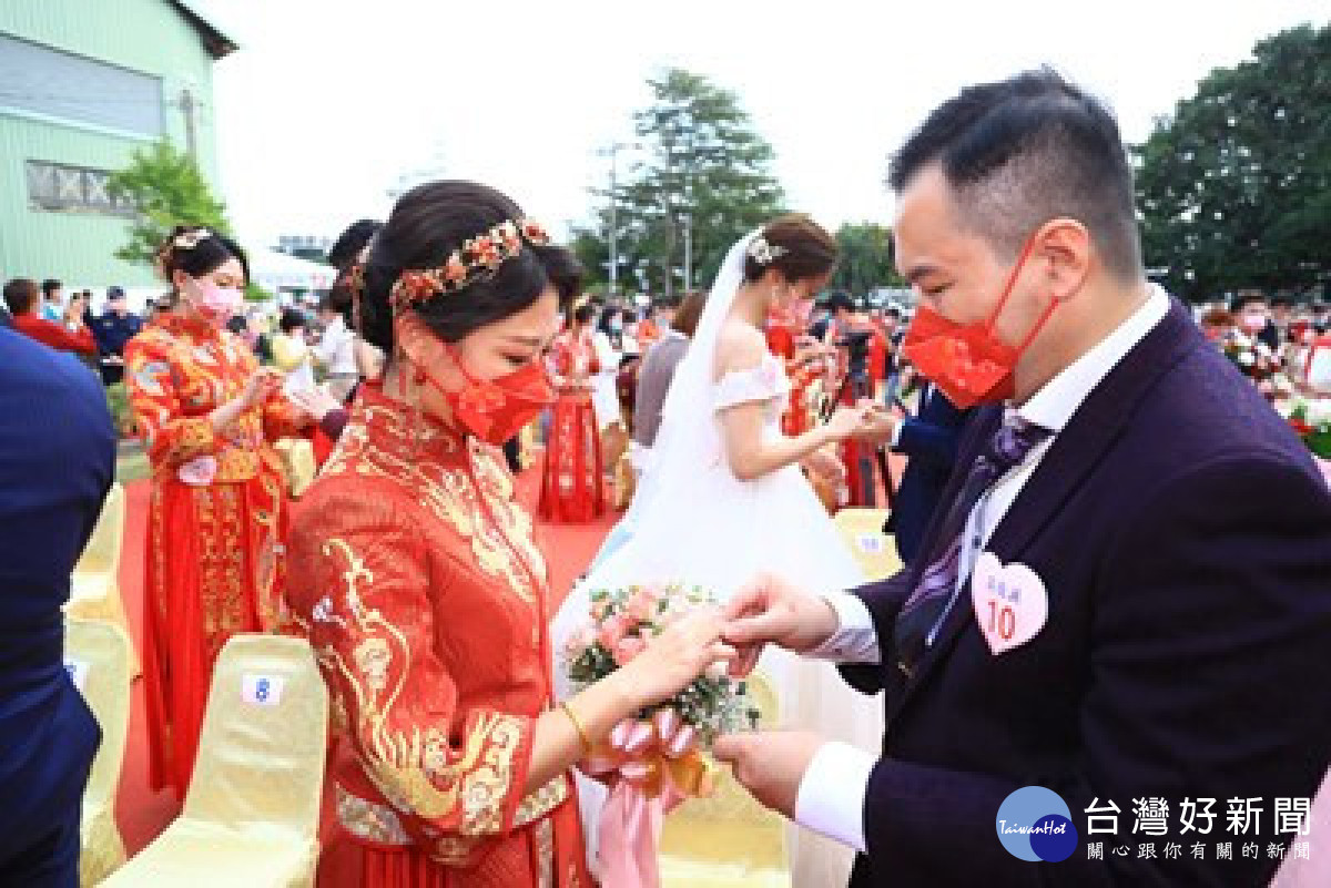 體驗夢幻馬車婚禮 中市聯合婚禮即日起開放報名