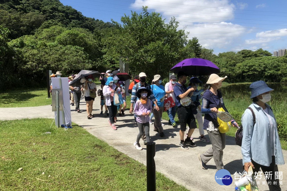 「111年桃園埤塘生態教育—玩埤濕地冒險王」活動吸引眾多民眾參加。