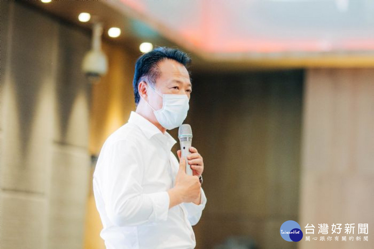 翁縣長期盼從桃園汲取產業發展的成功經驗。<br />
<br />

