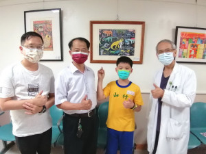 竹山秀傳醫院為在地學子闢出藝廊。（竹秀提供）
