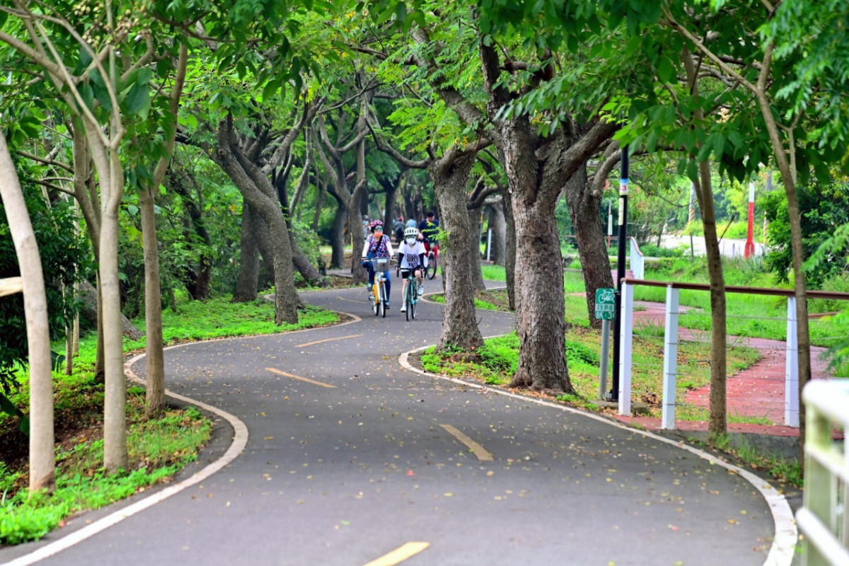 潭雅神綠園道著名的s彎道
