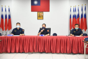 中壢分局針對各轄區治安顧慮、易生事端場所進行臨檢掃蕩勤務，宣示警方強力執法之決心。