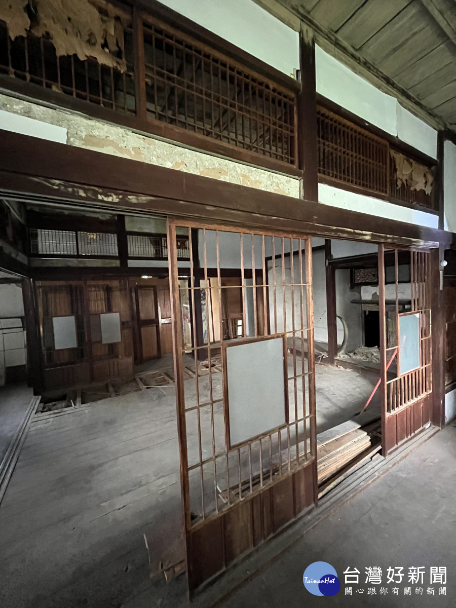 台中市市定古蹟「營林所臺中出張所宿泊所」二樓客廳現況。