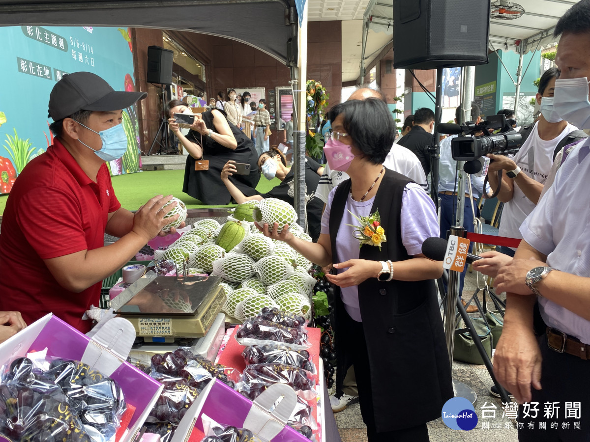 彰化優鮮進軍台中中友百貨 ，小農市集促銷好讚。圖／彰化縣政府提供