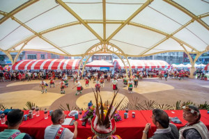 「111年度八德區原住民族豐年祭」在八德藝文天幕廣場盛大展開，向祖靈祈福。