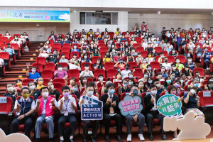 111年度教師專業成長研習於暨大登場。（記者扶小萍攝）
