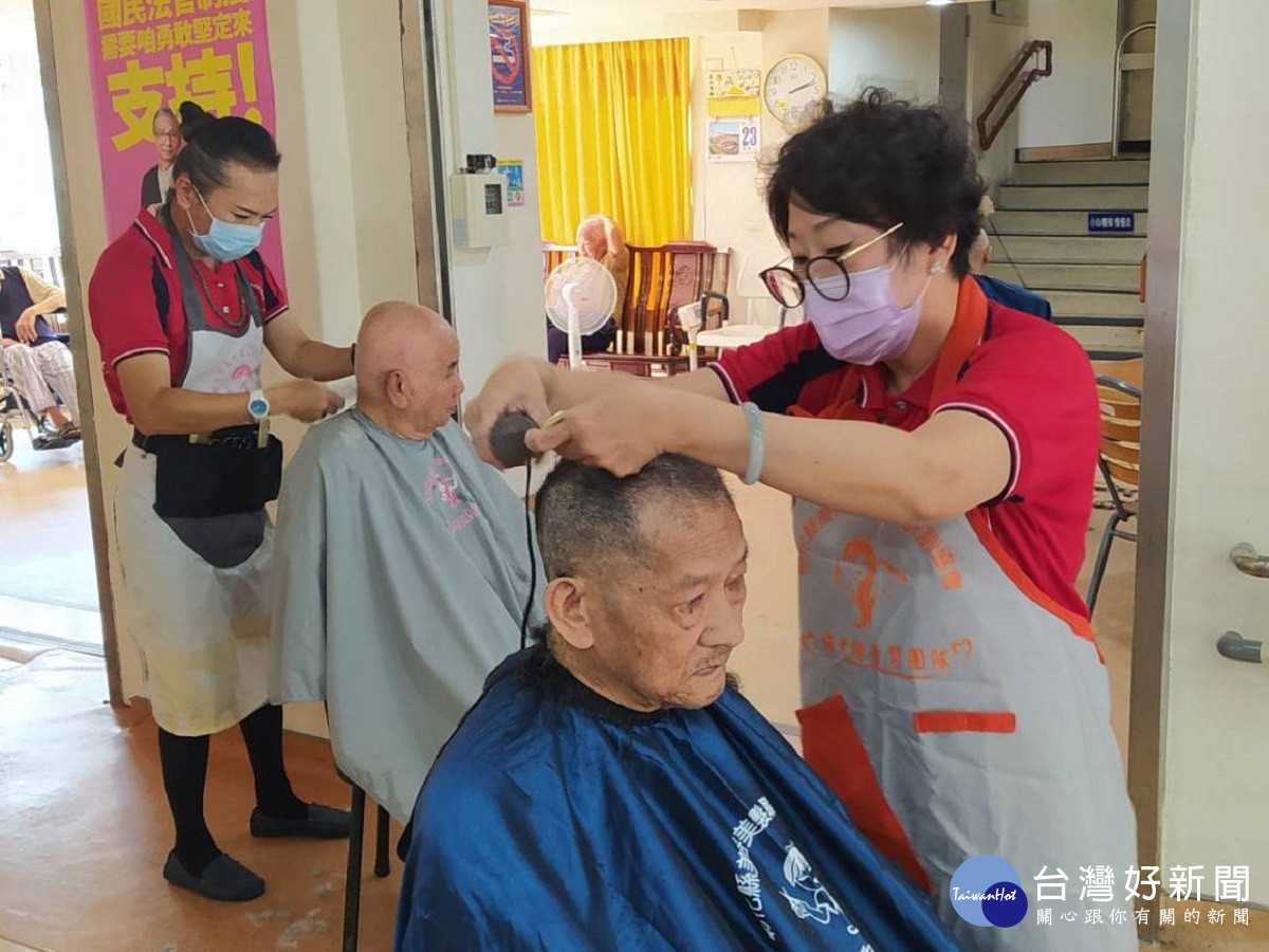 緬懷八二三炮戰英烈　彰榮舉辦愛心義剪遞溫情